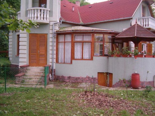 Szemesi Villa Балатонсарсо Номер фото